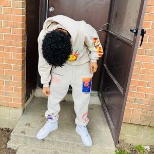 Meet your Posher, Jj